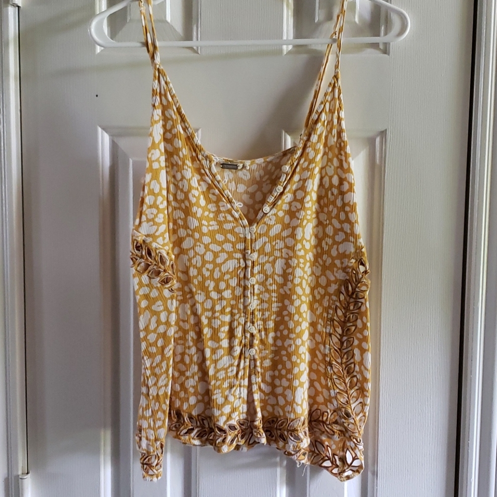 Med, Gimmiks, yellow, floral, side cut out, top